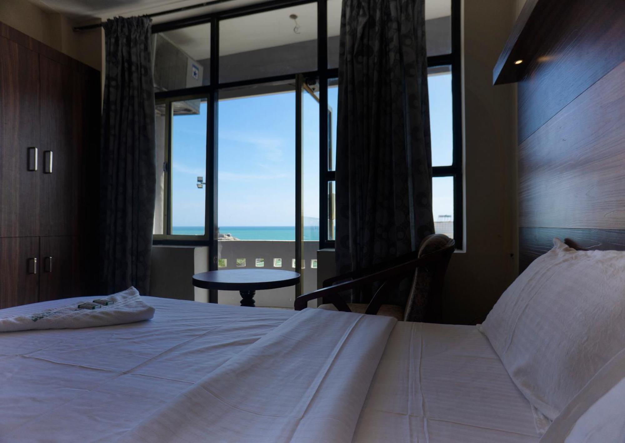 Hotel Sebaa Palace 根尼亚古马里 外观 照片